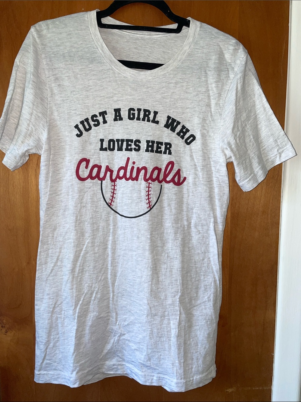 Just A Girl Who Loves Her Cardinals Graphic Tee - White & Red